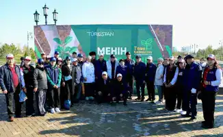 Зеленый дождь: в Туркестане высадили 1300 новых деревьев для будущих поколений
