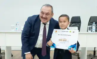 В Астане завершился республиканский экологический конкурс «EcoSummer 2025», направленный на повышение экологической грамотности и поддержку инициатив по сбору отходов.