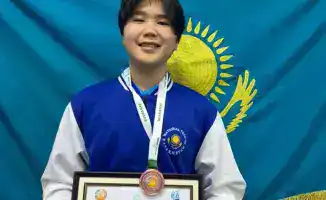 Казахстанские школьники завоевали восемь медалей на международной олимпиаде KhIMIO2025 в Душанбе