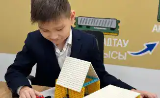 Школьник из Астаны разработал автоматический шлагбаум на базе Arduino
