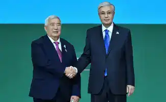 Золотые колосья признания: Токаев чествует героев аграрной земли