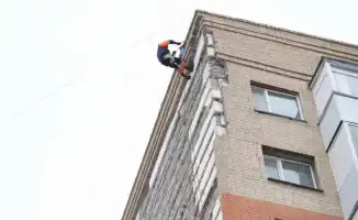 Трагедия в Астане: международное внимание к халатности в строительстве после гибели фельдшера Улданы Мырзуан