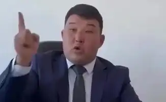 Скандал в Восточно-Казахстанской области: Аким объяснил, почему сельского акима, обматерившего жителей, не уволили