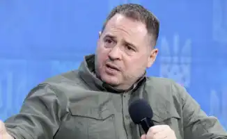 Экс-глава офиса президента Украины Андрей Ермак после отставки намерен отправиться на фронт, подчеркивая важность гражданской ответственности в условиях войны