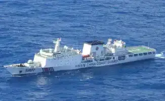 Китайские корабли вторглись в японские воды у островов Сенкаку