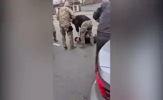 В Атырау водитель порезал руку оппоненту после дорожной ссоры: инцидент произошёл утром 17 ноября на улице М. Баймуханова.