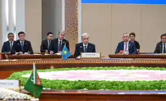 Президент Казахстана Касым-Жомарт Токаев заявил о завершении эпохи закрытых границ и изоляции в Центральной Азии, подчеркивая важность трансформации региона. Он принял участие в VII Консультативной встрече глав государств Центральной Азии, где обсуждались