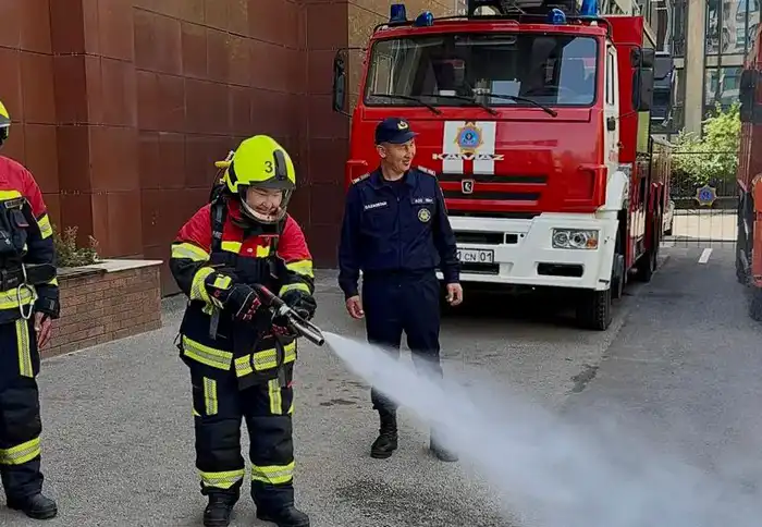 Укрепление волонтёрской системы в Казахстане: новые возможности для эффективной помощи при ЧС Атырау