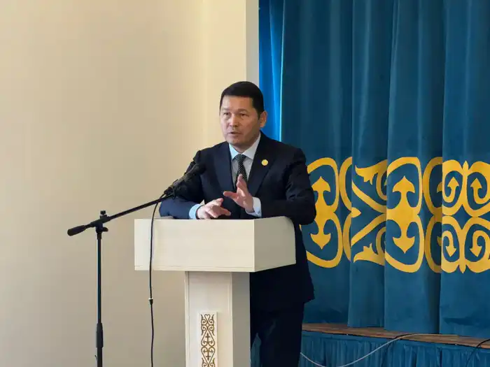 В Алматы представлены архивные документы о Бауыржане Момышулы, символе героизма и мужества Атырау