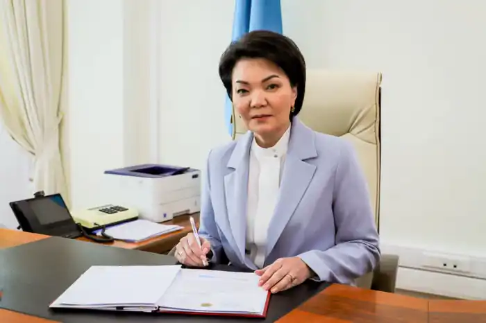 Светлана Жакупова поздравила казахстанцев с Днем Независимости на официальном мероприятии Атырау