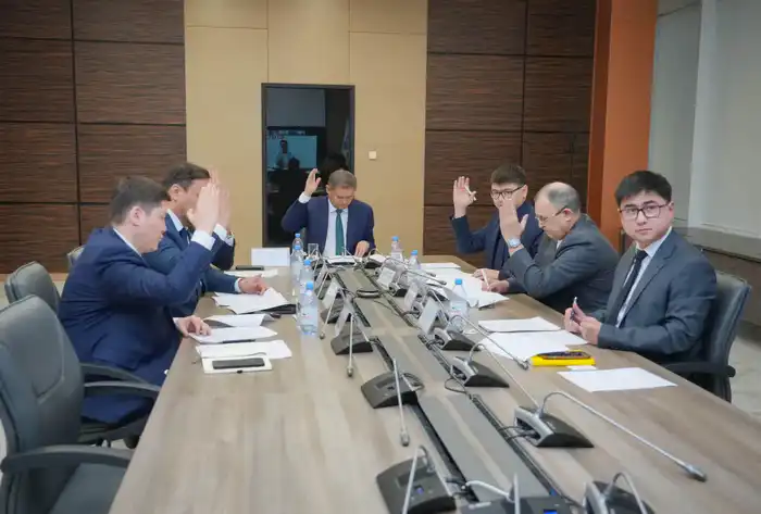 ПОДДЕРЖКА НАУКИ И ОБРАЗОВАНИЯ: ПОПЕЧИТЕЛЬСКИЙ СОВЕТ НОВОГО ЭНДАУМЕНТ-ФОНДА ПРОВЕЛ ПЕРВОЕ ЗАСЕДАНИЕ (3)