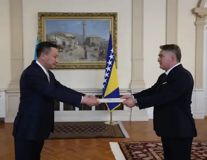 Посол Казахстана вручил верительные грамоты Председателю Президиума Боснии и Герцеговины (4)