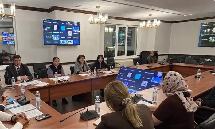 Обсуждение вопросов развития непрерывного образования в Казахстане: акцент на диалоге с профессиональным сообществом и квалификационными требованиями Атырау