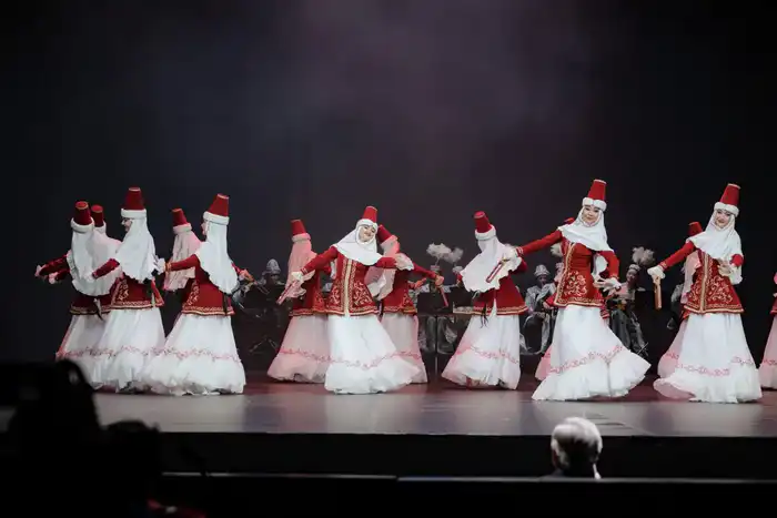 Танцы без границ: юбилей «Салтаната» в Астане Атырау