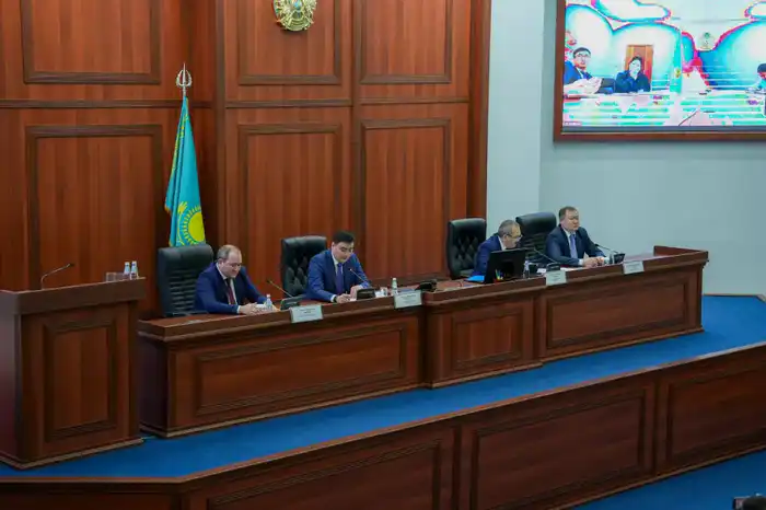В Восточно-Казахстанской области обсудили меры по улучшению экологии и мониторингу выбросов Атырау
