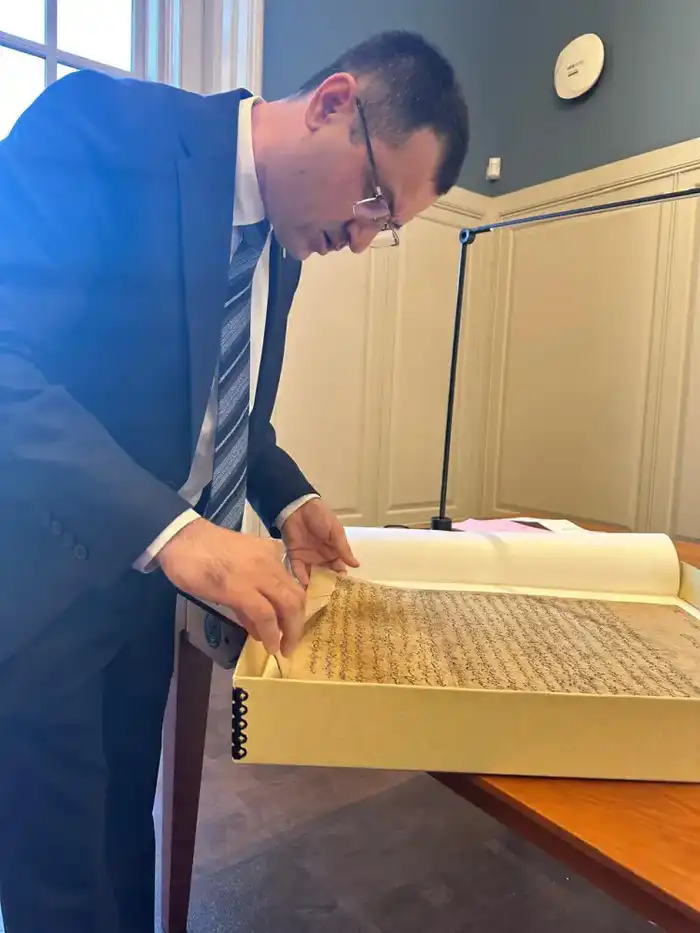 Изучение методов работы с рукописями в Гарварде казахстанскими учеными Атырау