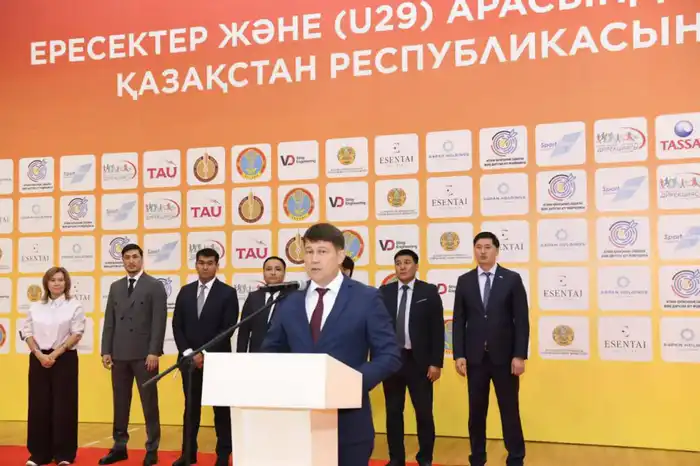 Зимний чемпионат Казахстана по стрельбе из лука в Астане Атырау