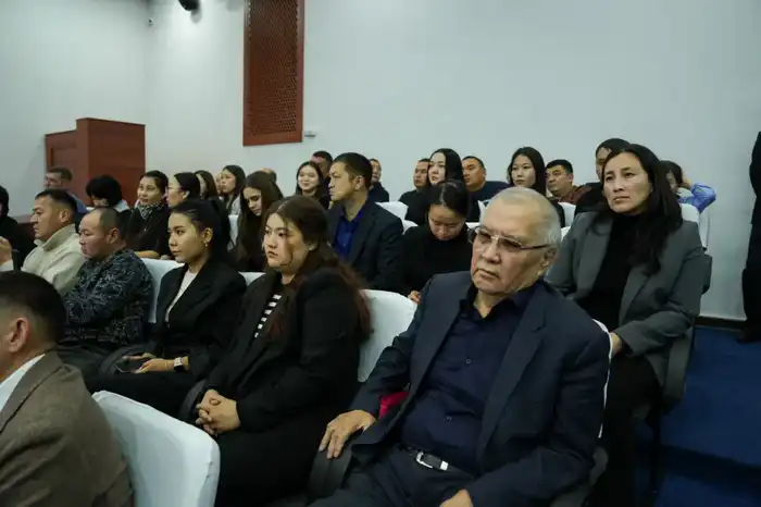 Обсуждение Ирана Шархана с жителями Восточно-Казахстанской области: новые подходы к недропользованию и экологии могут изменить регион Атырау