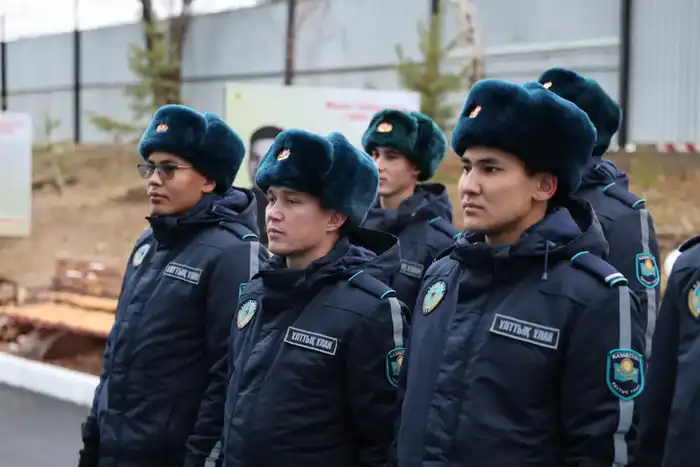 Солдат с гитарой музыка в армии история талантливого музыканта Атырау