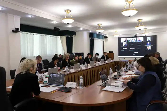 Ортопедическая обувь: ключ к свободе для людей с инвалидностью на заседании Минтруда Атырау