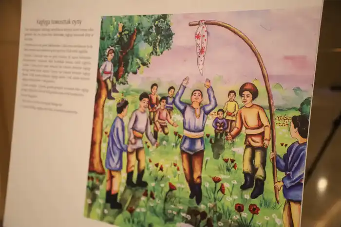 В Актау представили работы победителей конкурса юных художников Тюркского мира (2)