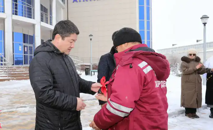 Обновление автопарка скорой помощи в Жанаозене: шаг к улучшению медицинского обслуживания населения Атырау