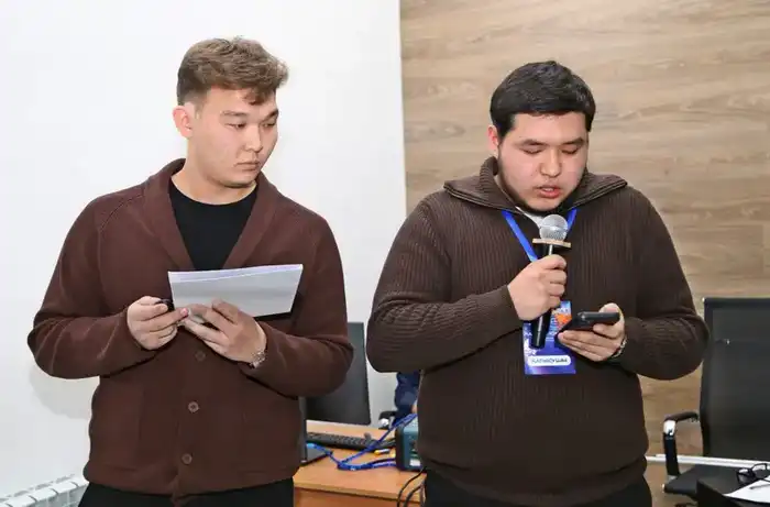 Карагандинские студенты участвуют в хакатоне, решая реальные производственные задачи для завода Maker Атырау