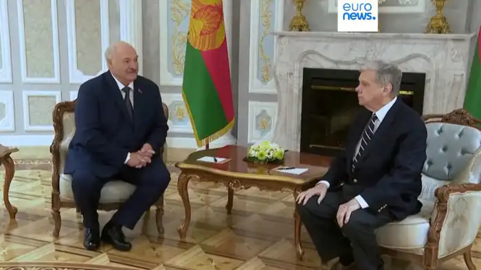 Лукашенко распускает политические оковы: в обмен на санкции — шаг к диалогу с Западом Атырау