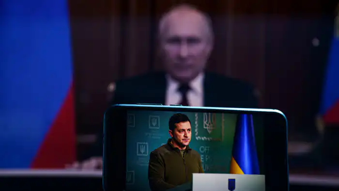 Звонок из прошлого: Путин и Зеленский на грани телефонного диалога после трехлетнего молчания Атырау