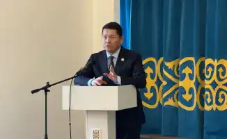 В Алматы представлены архивные документы о Бауыржане Момышулы, символе героизма и мужества