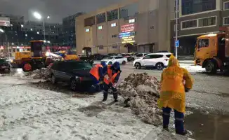 Эффективная борьба с зимними осадками: уборка улиц Астаны с использованием 1,4 тысячи единиц техники