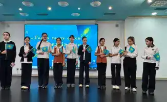 Интеллектуальные игры в Астане: молодежь проверяет знания об истории Казахстана в честь Дня Независимости