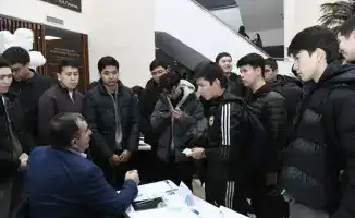 Ярмарка вакансий в Астане: мост между работодателями и молодежью для успешного трудоустройства