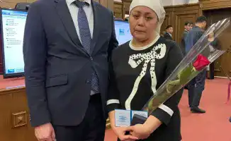 В КАЗАХСТАНЕ ПРОШЛО МЕРОПРИЯТИЕ ПО НАГРАЖДЕНИЮ ФЕЛЬДШЕРОВ СКОРОЙ ПОМОЩИ И УВЕКОВЕЧИВАНИЮ ПАМЯТИ ПОГИБШИХ КОЛЛЕГ
