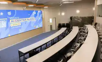 Искусственный интеллект: компас или двигатель? Узнайте в AlmaU!