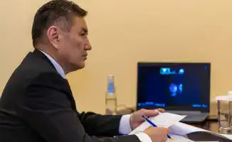 Обсуждение проблем граждан: аким ВКО поддержал жительницу, пострадавшую от недостроенного жилого комплекса