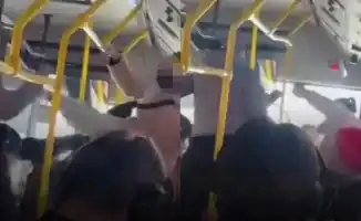 Алматинская девушка использует прием из 'Мортал Комбата' в автобусе: видео инцидента стало вирусным