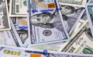 Курс доллара продолжает падать в Казахстане 15 декабря