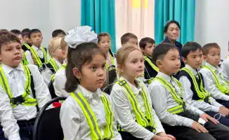Светоотражающие жилеты: безопасность школьников в Жетісу!