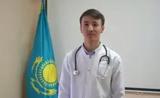 Спасение на мосту в Атырау: Фельдшер предотвратил трагедию и сохранил жизнь мужчине