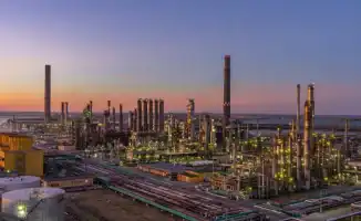 Увеличение переработки нефти Казахстанского НПЗ в Европе: новые возможности для местной экономики и рабочих мест