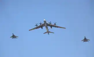 НАТО поднимает боевые самолеты в ответ на полет российских Ту-95МС над нейтральными водами Баренцева моря