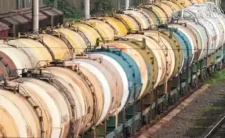 Социальные последствия падения цен на нефть: Казахстан сталкивается с новыми вызовами в условиях экономической нестабильности