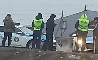 ДТП с патрульным автомобилем в Атырау: авария на международной автодороге Атырау – Дамба