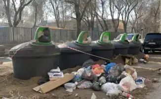В Алматы жители недовольны новыми заглублёнными мусорными контейнерами: петиция против неудобства в использовании