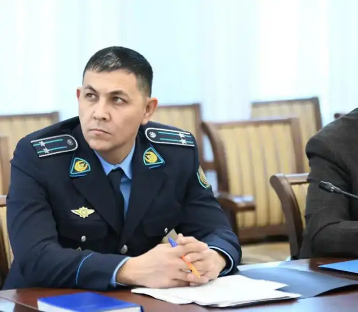 Обсуждение новых решений для защиты прав детей-сирот в Западно-Казахстанской области Атырау