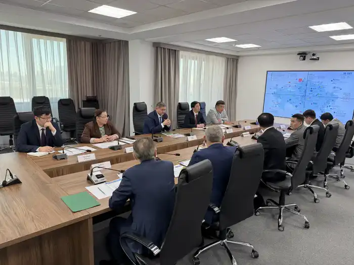 Научный мост: министр и Shengtai Biotech строят будущее в биоинженерии Атырау