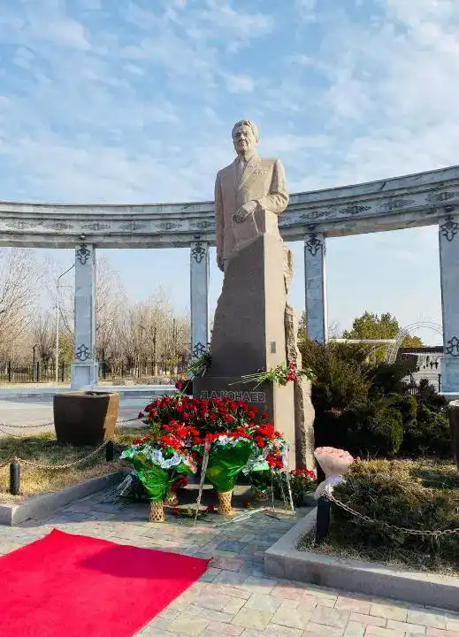В Алматинской области отметили 114-летие со дня рождения Динмухамеда Конаева Атырау