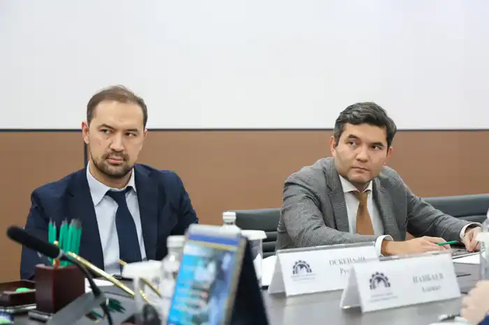 Министр промышленности Казахстана обсудил с главой «Казахмыса» международные стандарты в металлургии и технологии безопасности труда Атырау