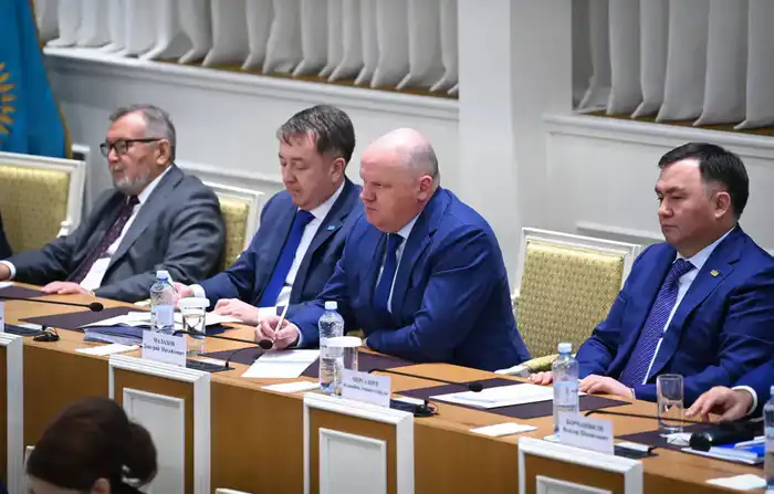 Председатель Высшего Судебного Совета Дмитрий Малахов принял участие в очередном заседании Конституционной комиссии Атырау
